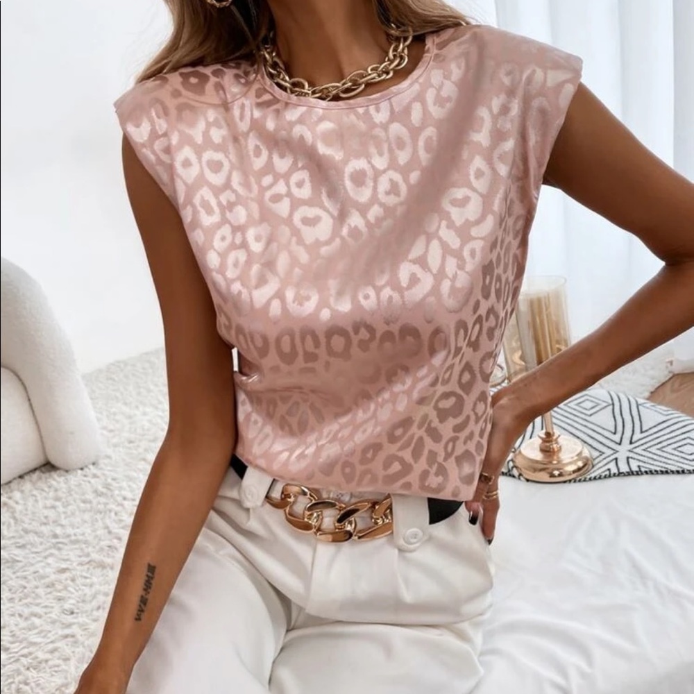 Satin brown leopard print sleeveless blouse - Picture 13 of 15